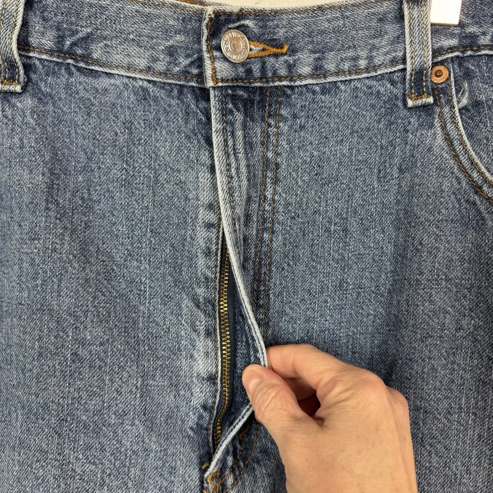 Vintage Levi's Men's 505 Regular Fit Denim Jean Shorts Jorts Y2K 90s Retro SZ 42